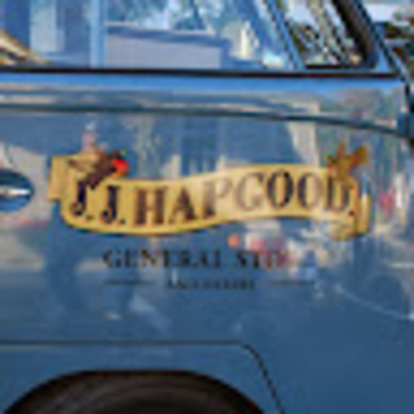 Meet your Posher, Juliette - Picture 3 of 7